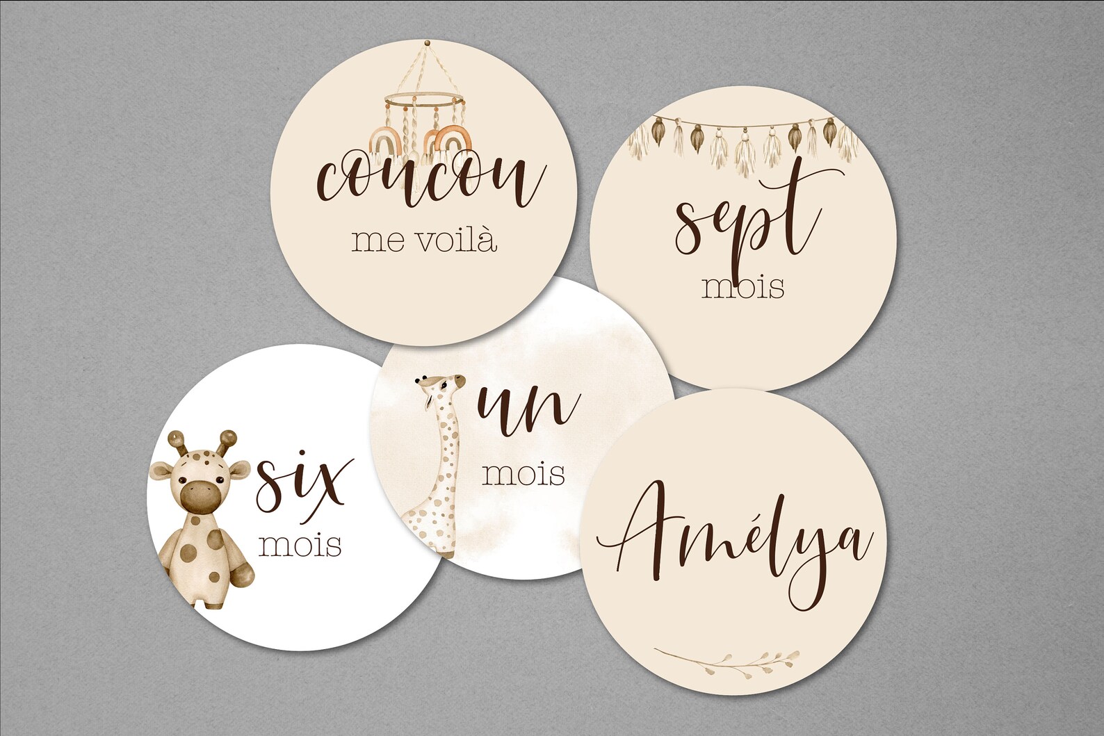 jolies cartes etapes beige avec petits animaux